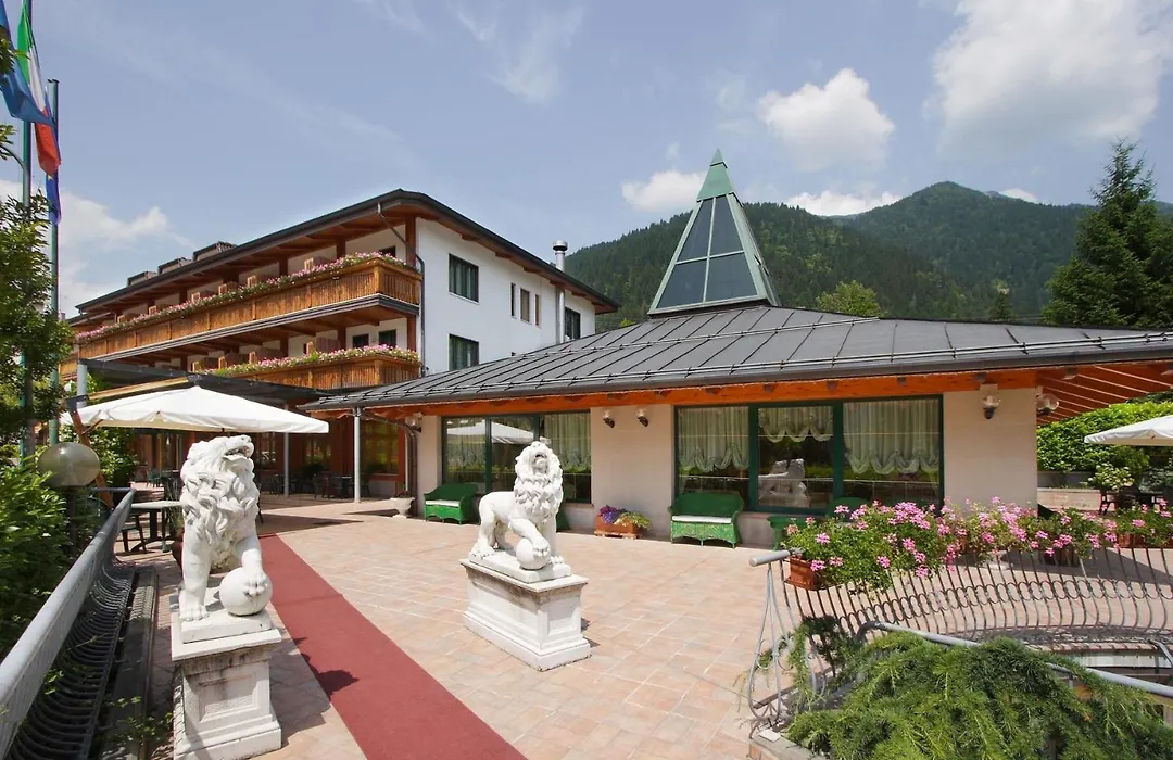Hotel Centro Benessere Gardel-1